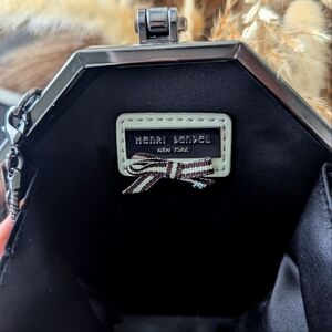 Designer Henri Bendel